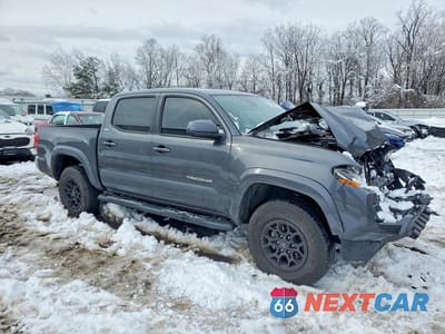 Czwarte zdjęcie samochodu z boku: 2021 TOYOTA TACOMA SR5 V6 VIN:3TMCZ5AN5MM395340 - miniatura