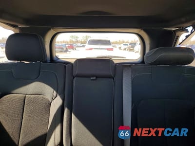 Zdjęcie 10 z 13 samochodu: 2025 JEEP GRAND CHEROKEE LAREDO VIN:1C4RJGAG1SC266041 - miniatura