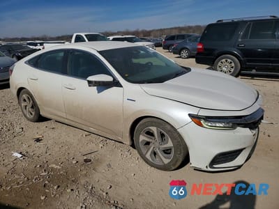 Czwarte zdjęcie samochodu z boku: 2019 HONDA INSIGHT EX VIN:19XZE4F54KE003867 - miniatura