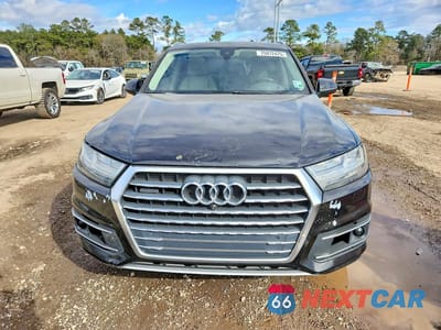 Piąte zdjęcie samochodu w środku: 2019 AUDI Q7 PRESTIGE VIN:WA1VAAF71KD005937 - miniatura