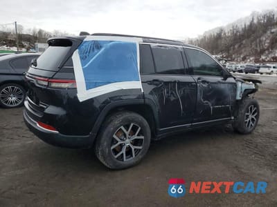 Trzecie zdjęcie samochodu z tyłu: 2025 JEEP GRAND CHEROKEE LIMITED VIN:1C4RJHBG5SC272221 - miniatura