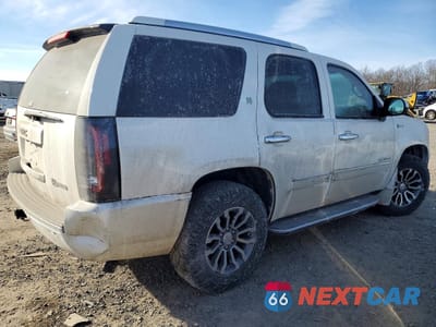 Trzecie zdjęcie samochodu z tyłu: 2012 GMC YUKON DENALI HYBRID VIN:1GKS2GEJ3CR222808 - miniatura