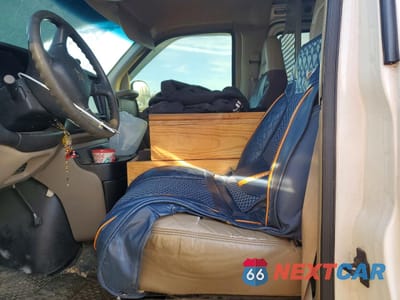 Zdjęcie 7 z 13 samochodu: 2002 CHEVROLET EXPRESS G2500 VIN:1GCGG25R521145111 - miniatura
