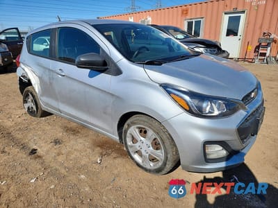 Czwarte zdjęcie samochodu z boku: 2019 CHEVROLET SPARK LS VIN:KL8CB6SA4KC734053 - miniatura
