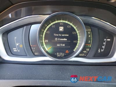 Zdjęcie 9 z 11 samochodu: 2018 VOLVO S60 DYNAMIC VIN:YV140MTL4J2462494 - miniatura