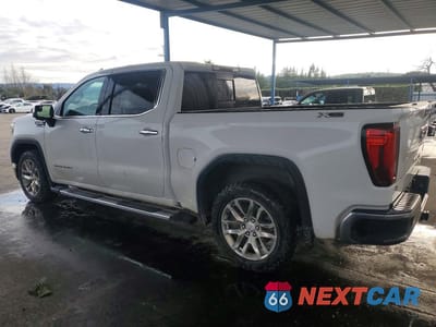 Drugie zdjęcie samochodu z przodu: 2022 GMC SIERRA LIMITED K1500 SLT VIN:3GTU9DEDXNG157967 - miniatura