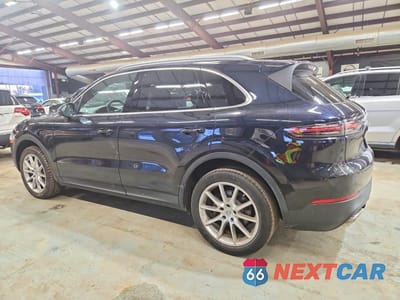 Drugie zdjęcie samochodu z przodu: 2019 PORSCHE CAYENNE VIN:WP1AA2AY6KDA10026 - miniatura