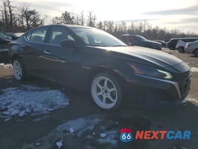 Czwarte zdjęcie samochodu z boku: 2024 NISSAN ALTIMA SV VIN:1N4BL4DW3RN425675 - miniatura