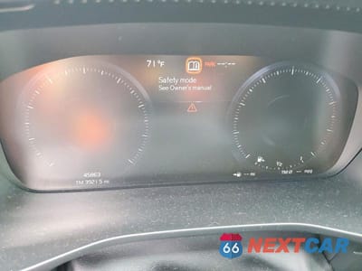 Zdjęcie 9 z 13 samochodu: 2021 VOLVO XC40 T5 R-DESIGN VIN:YV4162UM0M2613299 - miniatura