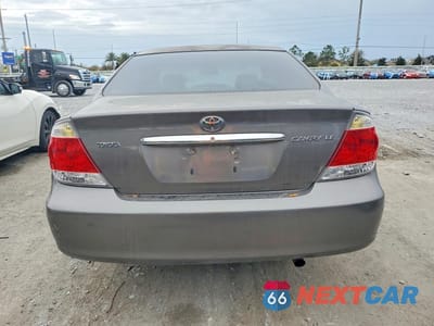 Zdjęcie 6 z 13 samochodu: 2005 TOYOTA CAMRY LE VIN:4T1BE32K95U942568 - miniatura