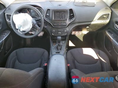 Zdjęcie 8 z 12 samochodu: 2019 JEEP CHEROKEE LATITUDE VIN:1C4PJLCB1KD486467 - miniatura