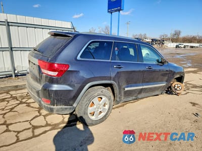 Trzecie zdjęcie samochodu z tyłu: 2013 JEEP GRAND CHEROKEE LAREDO VIN:1C4RJFAG6DC503099 - miniatura