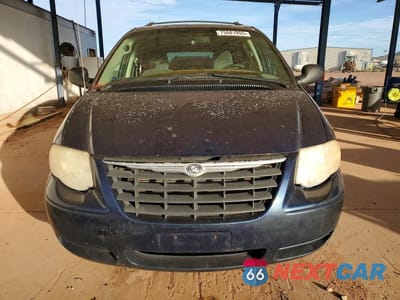 Piąte zdjęcie samochodu w środku: 2005 CHRYSLER TOWN & COUNTRY TOURING VIN:2C4GP54L05R575577 - miniatura