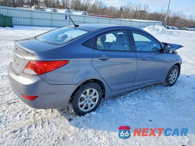 Trzecie zdjęcie samochodu z tyłu: 2013 HYUNDAI ACCENT GLS VIN:KMHCT4AE6DU553137 - miniatura