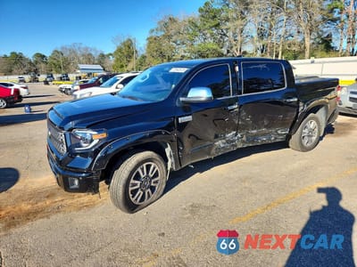 2020 TOYOTA TUNDRA PLATINUM 5TFAY5F12LX927975 - główne zdjęcie licytacji z USA - miniatura