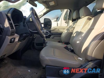 Zdjęcie 7 z 11 samochodu: 2021 FORD F550 SUPER DUTY VIN:1FDUF5HT0MDA00649 - miniatura