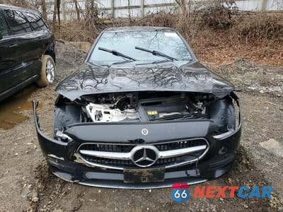 Piąte zdjęcie samochodu w środku: 2025 MERCEDES-BENZ C 300 VIN:W1KAF4GB9SR251234 - miniatura