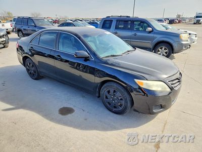 Czwarte zdjęcie samochodu z boku: 2010 TOYOTA CAMRY LE VIN:4T1BF3EK2AU026446 - miniatura