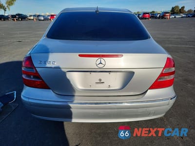 Zdjęcie 6 z 11 samochodu: 2003 MERCEDES-BENZ E 320 VIN:WDBUF65J23A232228 - miniatura