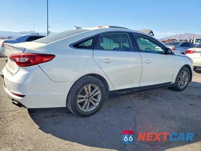 Trzecie zdjęcie samochodu z tyłu: 2016 HYUNDAI SONATA SE VIN:5NPE24AF9GH360701 - miniatura