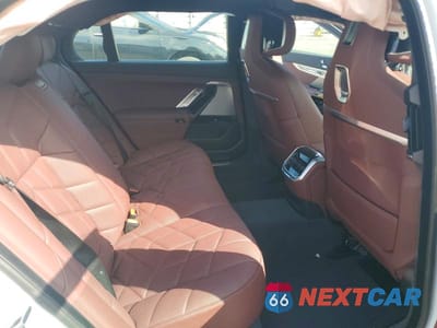 Zdjęcie 10 z 12 samochodu: 2025 BMW 740 I VIN:WBA23EH03SCT34734 - miniatura