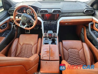 Zdjęcie 8 z 13 samochodu: 2021 LAMBORGHINI URUS VIN:ZPBUA1ZL6MLA11454 - miniatura