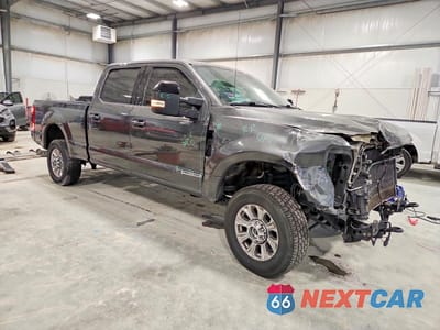 Czwarte zdjęcie samochodu z boku: 2020 FORD F250 SUPER DUTY VIN:1FT7W2BT7LED84611 - miniatura