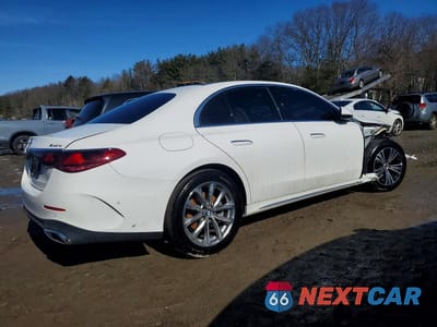 Trzecie zdjęcie samochodu z tyłu: 2025 MERCEDES-BENZ E 350 4MATIC VIN:W1KLF4HB1SA096071 - miniatura