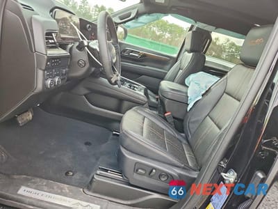 Zdjęcie 7 z 13 samochodu: 2025 CHEVROLET SUBURBAN K1500 HIGH COUNTRY VIN:1GNS6GRL2SR347509 - miniatura