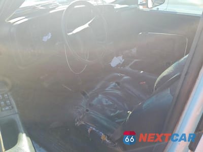 Zdjęcie 8 z 12 samochodu: 2002 CHEVROLET SILVERADO K3500 VIN:1GCJK331X2F167406 - miniatura