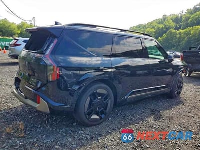 Trzecie zdjęcie samochodu z tyłu: 2024 KIA EV9 GT LINE VIN:KNDAEFS5XR6020316 - miniatura