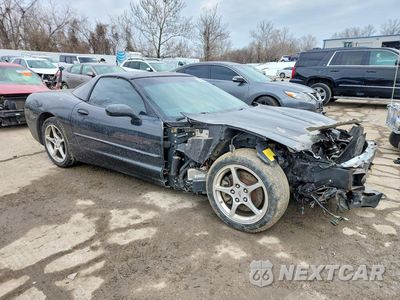 Czwarte zdjęcie samochodu z boku: 2004 CHEVROLET CORVETTE VIN:1G1YY22G445132830 - miniatura