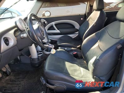 Zdjęcie 7 z 12 samochodu: 2005 MINI COOPER S VIN:WMWRE33495TD91552 - miniatura