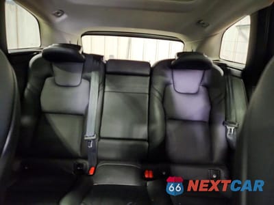 Zdjęcie 10 z 12 samochodu: 2019 VOLVO XC60 T5 VIN:LYV102RK9KB191668 - miniatura