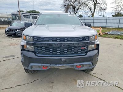 Piąte zdjęcie samochodu w środku: 2020 CHEVROLET SILVERADO K1500 TRAIL BOSS CUSTOM VIN:3GCPYCEF8LG153859 - miniatura