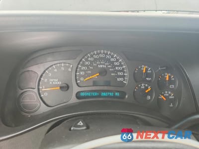 Zdjęcie 9 z 13 samochodu: 2003 CHEVROLET SUBURBAN K1500 VIN:3GNFK16Z63G203465 - miniatura