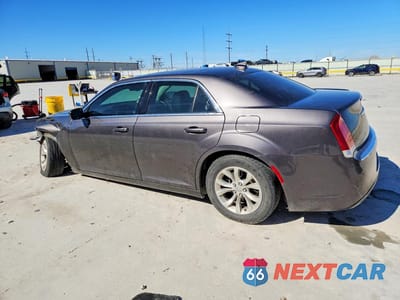 Drugie zdjęcie samochodu z przodu: 2016 CHRYSLER 300 LIMITED VIN:2C3CCAAG1GH190620 - miniatura