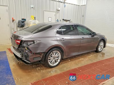 Trzecie zdjęcie samochodu z tyłu: 2018 TOYOTA CAMRY HYBRID VIN:4T1B21HK6JU007622 - miniatura