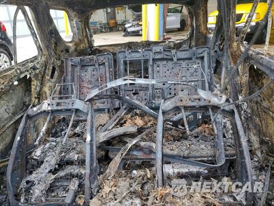 Zdjęcie 10 z 13 samochodu: 2017 MERCEDES-BENZ GLE 400 4MATIC VIN:4JGDA5GB4HA926664 - miniatura