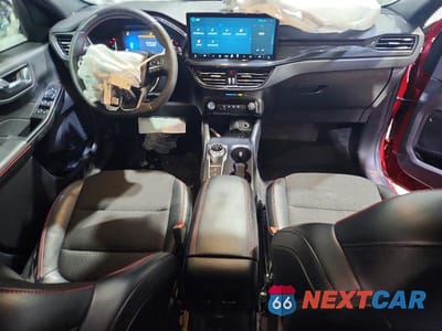 Zdjęcie 8 z 12 samochodu: 2025 FORD ESCAPE ST LINE VIN:1FMCU9MN5SUA22515 - miniatura