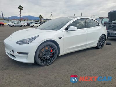 2019 TESLA MODEL 3 5YJ3E1EB8KF393748 - główne zdjęcie licytacji z USA - miniatura