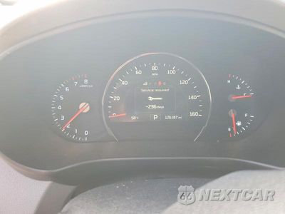Zdjęcie 9 z 11 samochodu: 2016 KIA SORENTO SX V6 VIN:5XYPK4A58GG101897 - miniatura