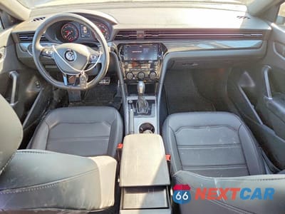 Zdjęcie 8 z 12 samochodu: 2021 VOLKSWAGEN PASSAT R-LINE VIN:1VWMA7A34MC017210 - miniatura