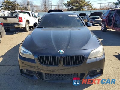 Piąte zdjęcie samochodu w środku: 2013 BMW 550 XI VIN:WBAFU9C54DDY72204 - miniatura