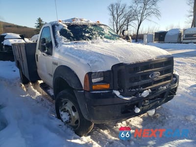 Czwarte zdjęcie samochodu z boku: 2007 FORD F450 SUPER DUTY UTILITY / SERVICE TRUCK VIN:1FDXF46P87EA02306 - miniatura