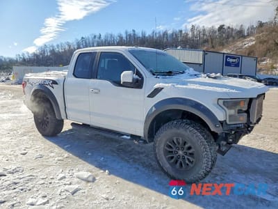 Czwarte zdjęcie samochodu z boku: 2017 FORD F150 RAPTOR VIN:1FTEX1RG2HFB31687 - miniatura