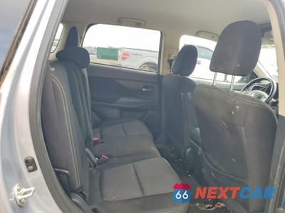 Zdjęcie 10 z 13 samochodu: 2017 MITSUBISHI OUTLANDER ES VIN:JA4AD2A33HZ020192 - miniatura