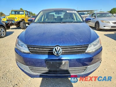 Piąte zdjęcie samochodu w środku: 2014 VOLKSWAGEN JETTA SE VIN:3VWD17AJ6EM444905 - miniatura