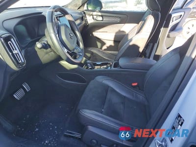 Zdjęcie 7 z 13 samochodu: 2021 VOLVO XC40 RECHARGE VIN:YV4ED3UR8M2564538 - miniatura