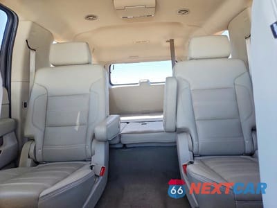 Zdjęcie 10 z 12 samochodu: 2019 GMC YUKON XL DENALI VIN:1GKS1HKJ8KR256920 - miniatura